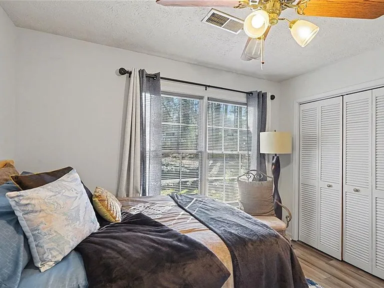 8671 Twin Oaks Dr — Photo 21