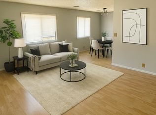 1224 Oleson Rd APT 3, Waterloo, IA 50702