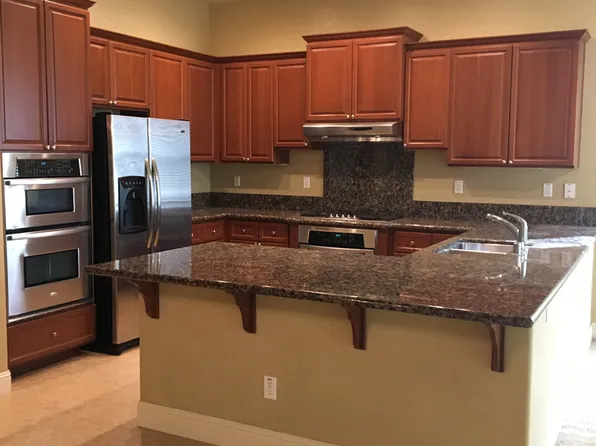 833 Hildebrand Cir, Folsom, CA 95630