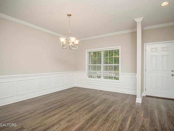 4th image of 2945 Dominion Dr