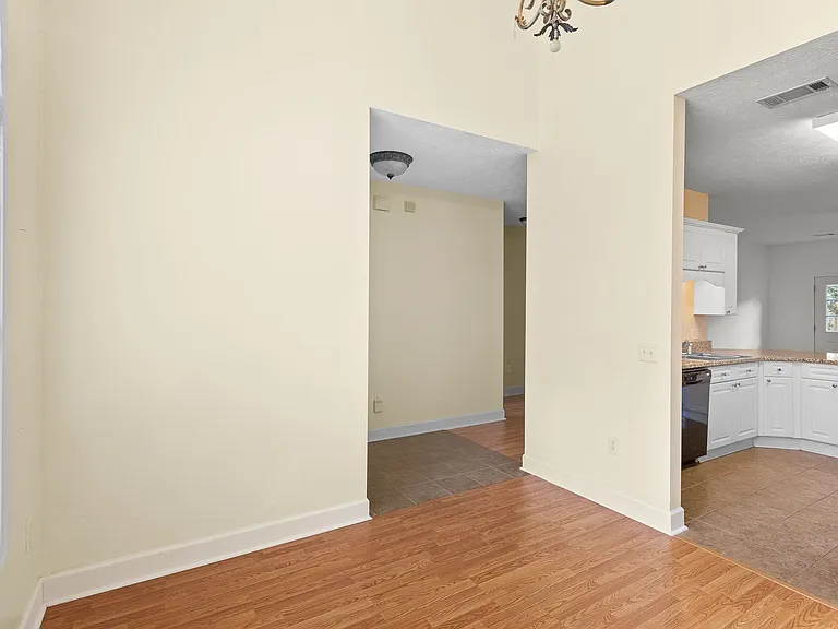 634 Kalypso Cir — Photo 18