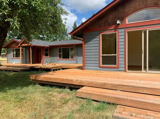 49536 McKenzie Hwy, Vida, OR 97488