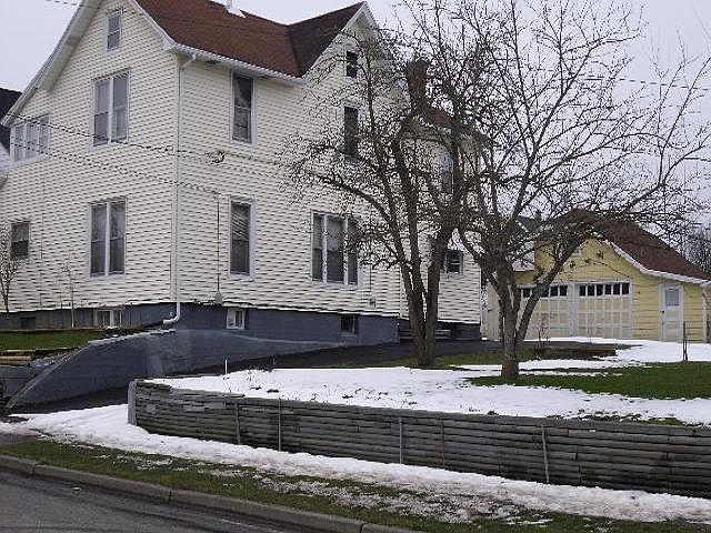 1st image of 1109 Newland Ave