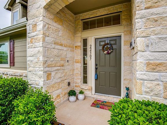4th image of 22307 Stonebridge Crossing Ln