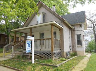 533 N Crystal St, Elgin, IL 60123