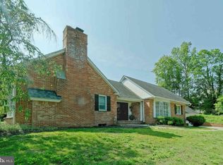 10 Lake Dr, Woodbury, NJ 08096