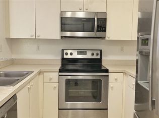 2941 Riverside Dr APT 304, Coral Springs, FL 33065