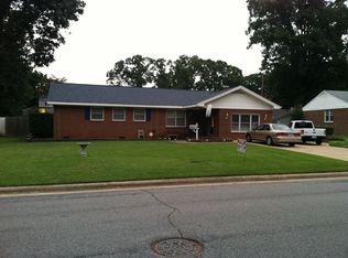 111 Valley Dr, Roanoke Rapids, NC 27870