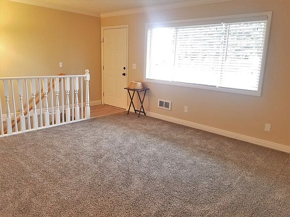 2nd image of 661 Moonlite Dr
