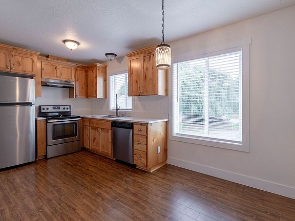 4th image of 1215 W 25th St