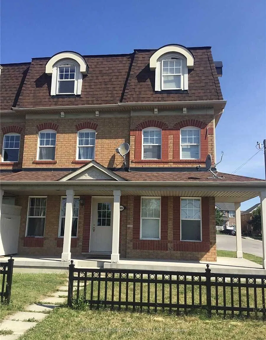 2 bed, $2,500 — Photo 1
