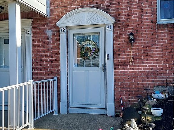 3rd image of 3905 Bowen Rd APT 42