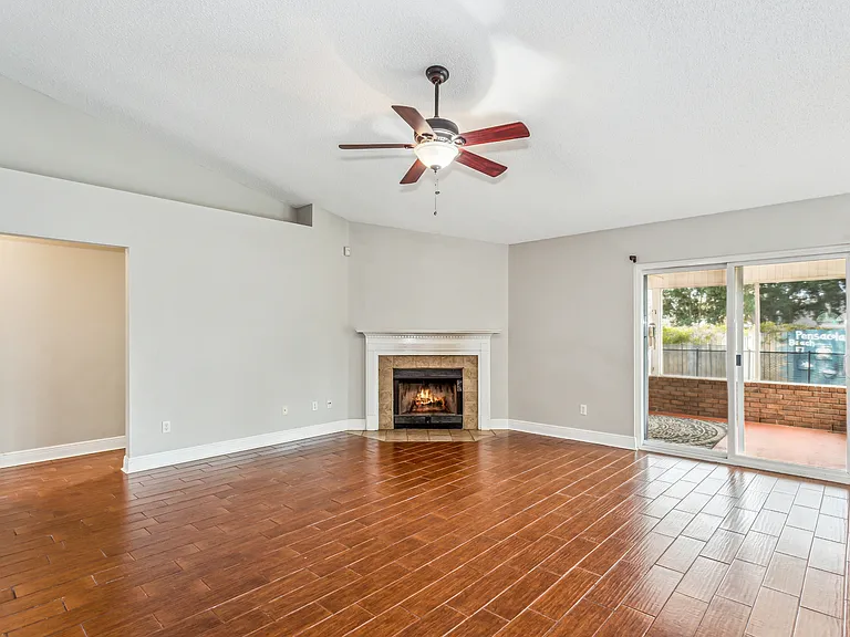 1136 Crane Cove Blvd — Photo 25