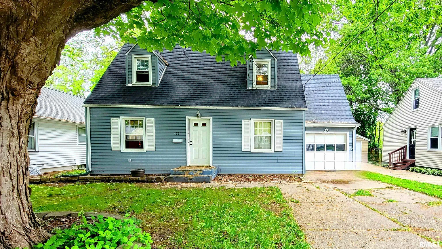 1711 W Gilbert Ave photo 1