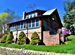66 Brookline Ave, Holyoke, MA 01040