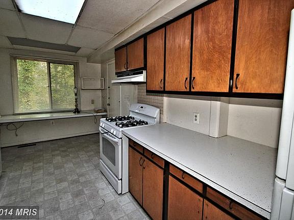 5th image of 3534 Lee Ct