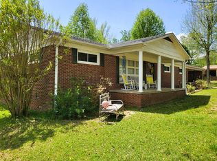 476 Taylor St, Bruceton, TN 38317