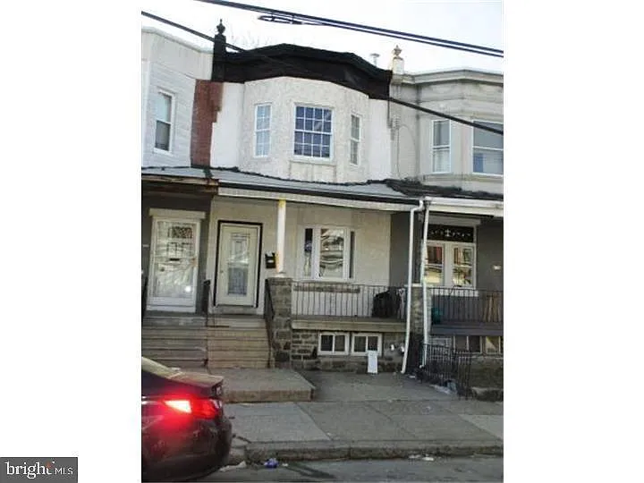 638 S 55th St photo 1
