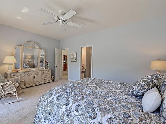 3rd image of 7953 Ascot Pl