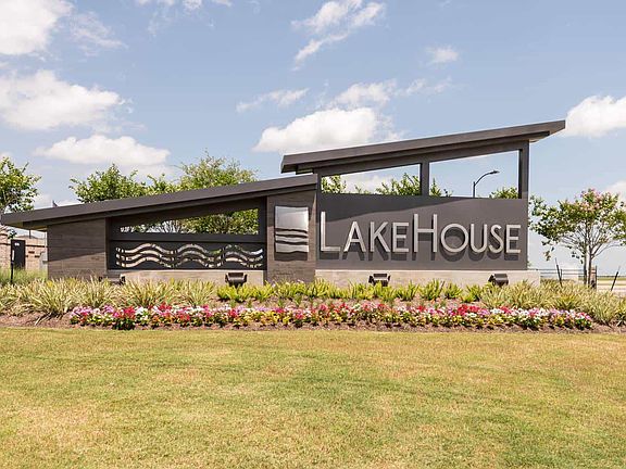 LakeHouse Entrance