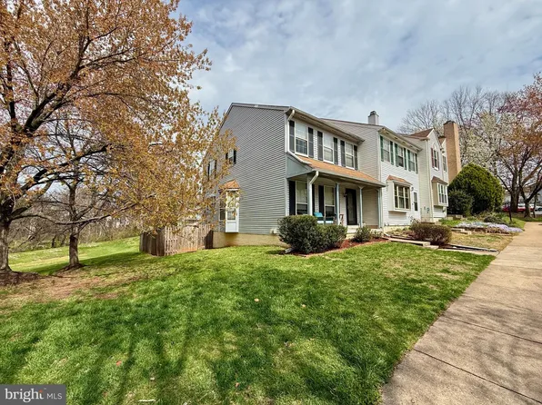 6920 Hovingham Ct, Centreville, VA 20121