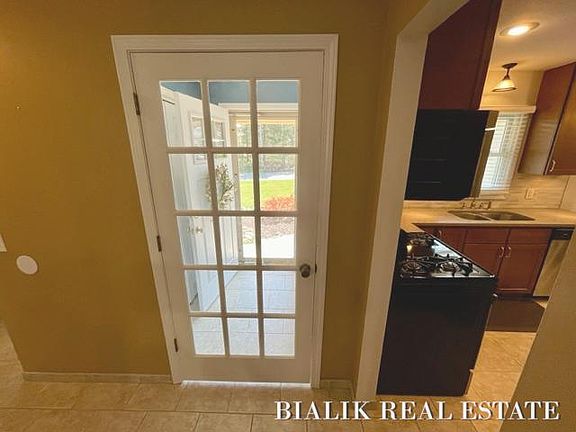 5th image of 8277 Biloxi Dr NE