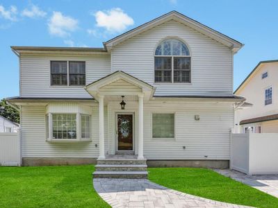 32 Cornell Avenue, Hicksville, NY, 11801