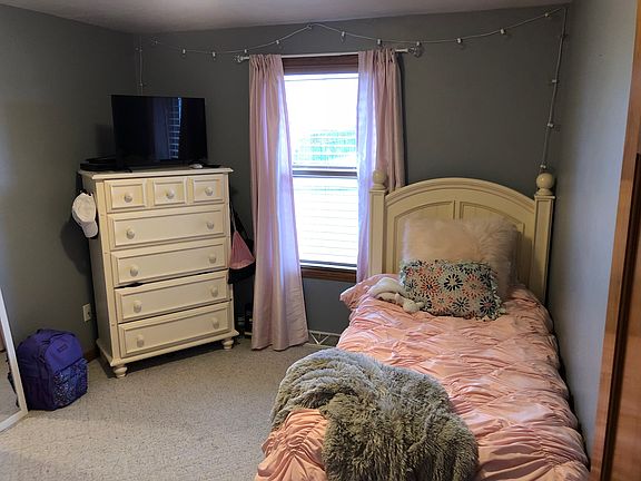 5th image of 1387 S Carrington Ln