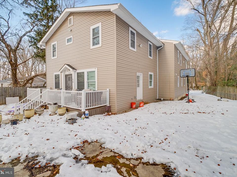 1st image of 1710 Bargers Rd