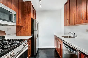 Rented by (Legacy) Elegran