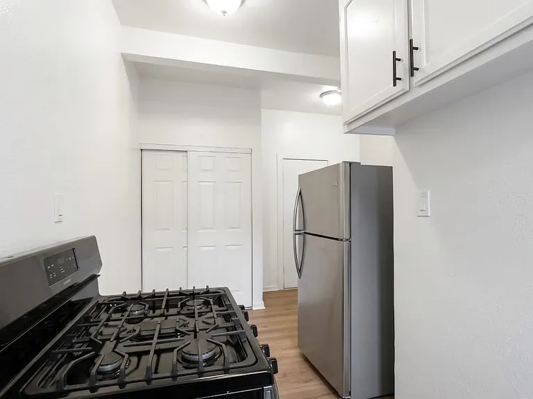 2622 S Brighton Ave #12-1/2 — Photo 6