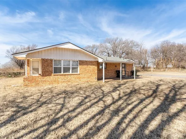 1200 W Main St, Watonga, OK 73772