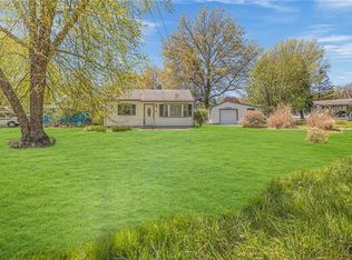 28 Idlewild Dr, New Castle, PA 16101