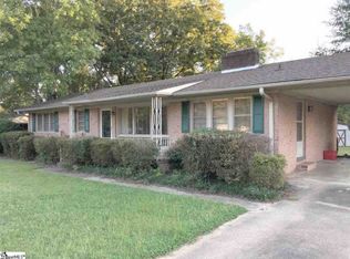 30 Lisa Dr, Greenville, SC 29615