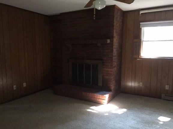 5th image of 430 28th Avenue Ln NE