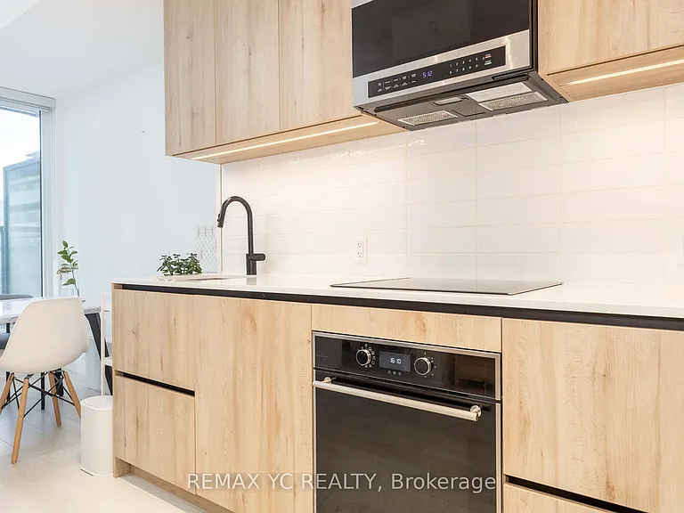 117 Broadway Ave #703 — Photo 8