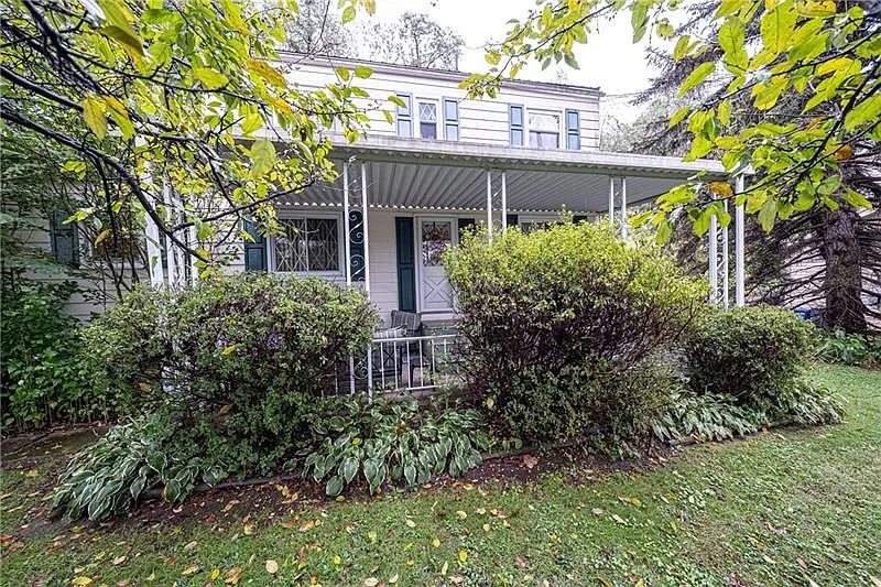 1456 Judy Ln photo 1