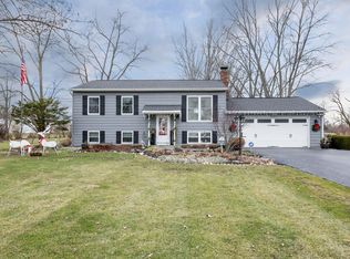 1084 Murnan Rd, Galloway, OH 43119