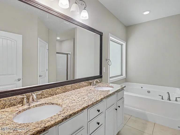 789 Bay Breeze Dr — Photo 11