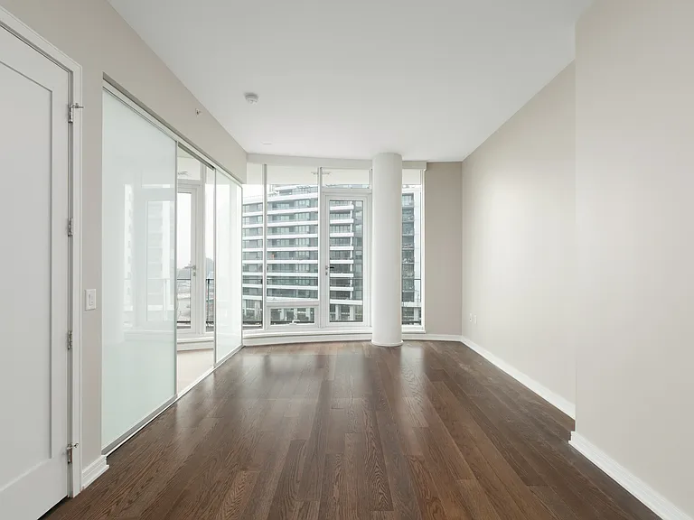 1633 Ontario St #5XX — Photo 3