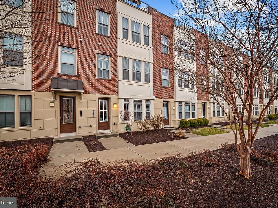 1st image of 1602 Rampart Mews