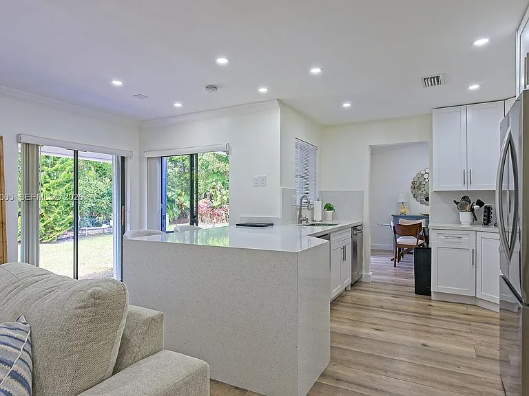 10900 SW 124th Rd — Photo 8