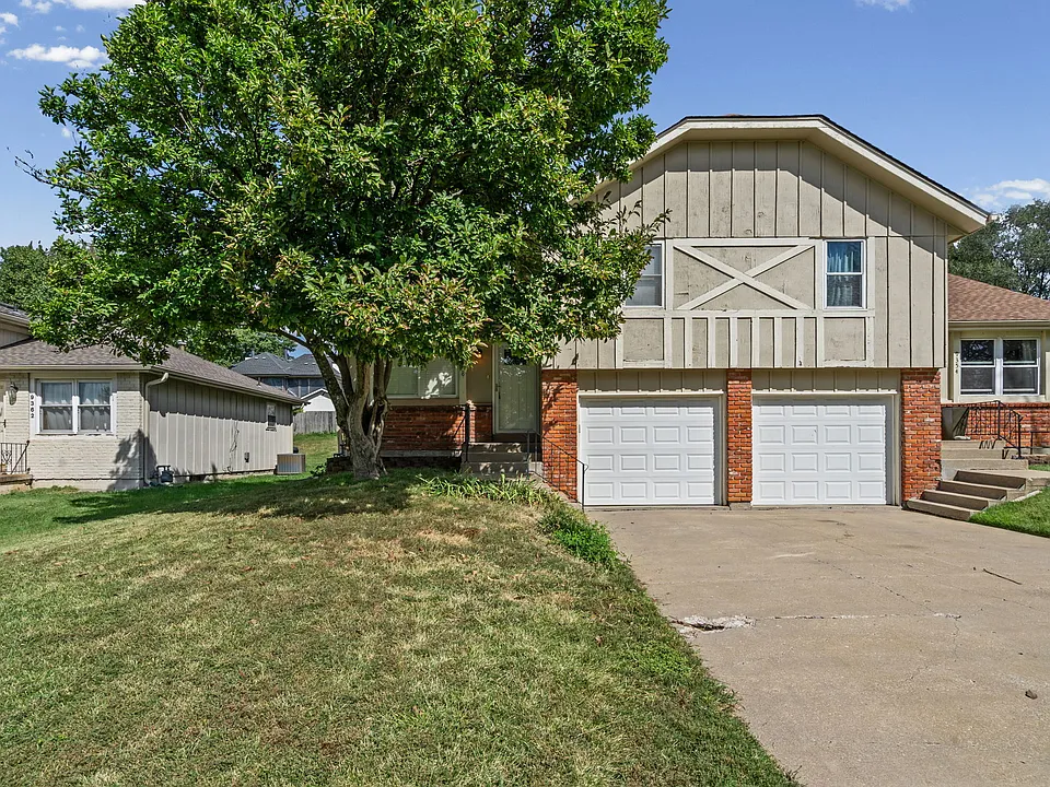 9358 W 48th Ter