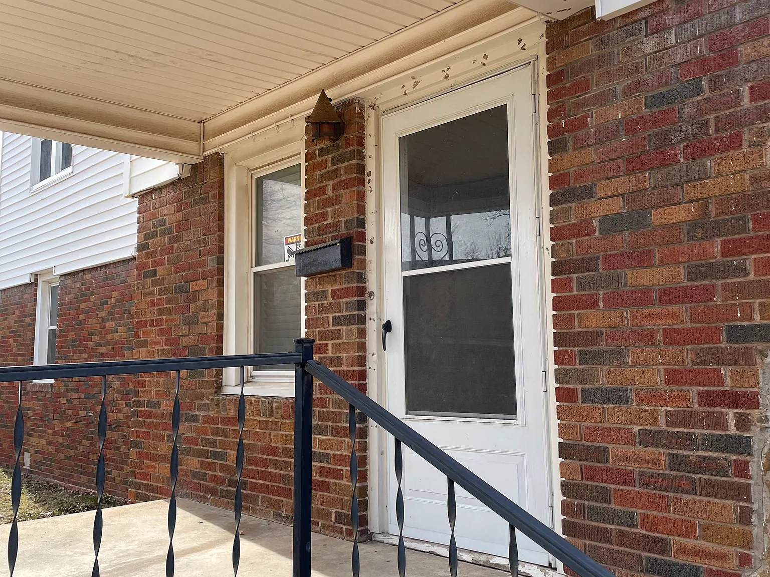 2 bed, 1.5 bath, 1450 sqft, $1,275 — Photo 3