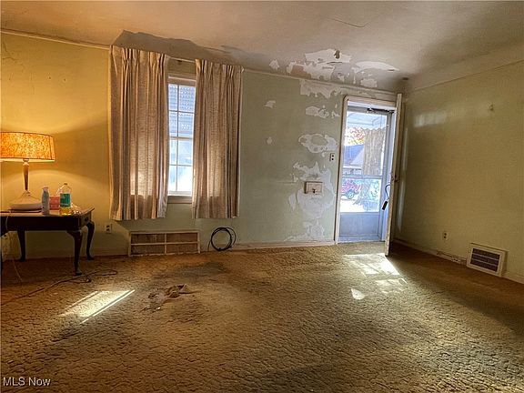 2nd image of 12404 Kensington Ave