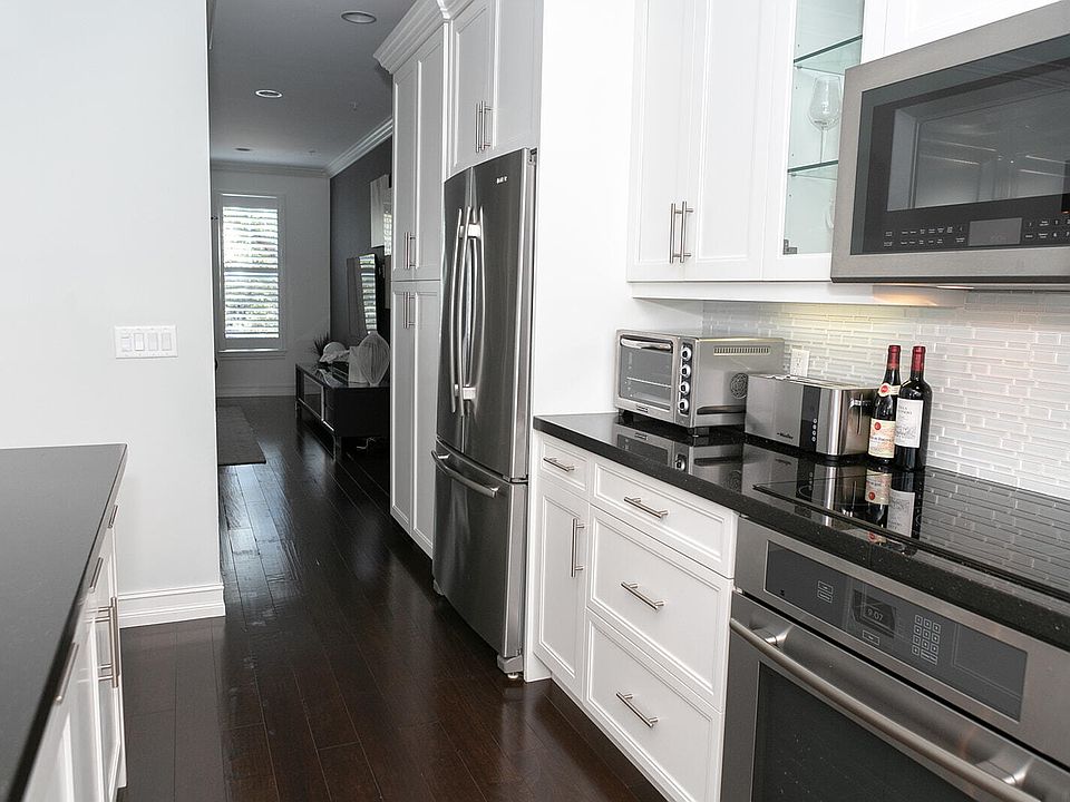1st image of 381 NE 2nd Ave #381