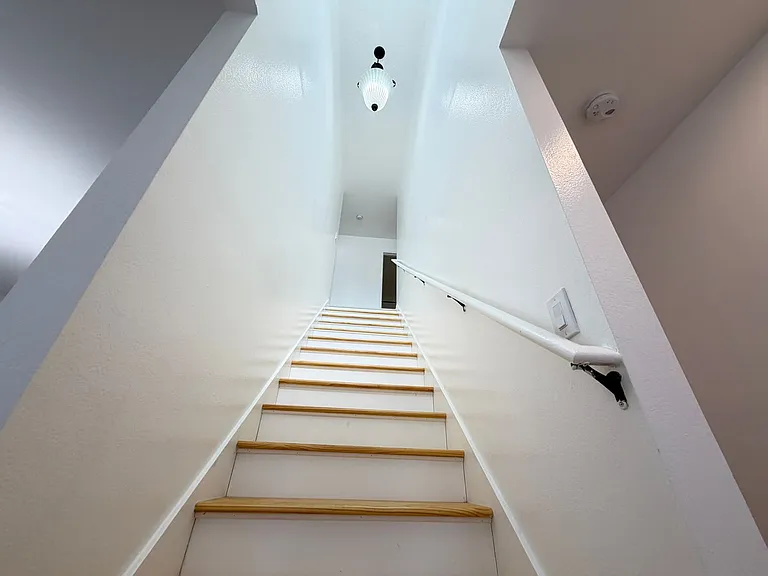 151 Granada Blvd — Photo 40