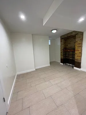 Rented by Greenrock Management | media 34