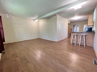 202 14th Ave SW, Cedar Rapids, IA 52404