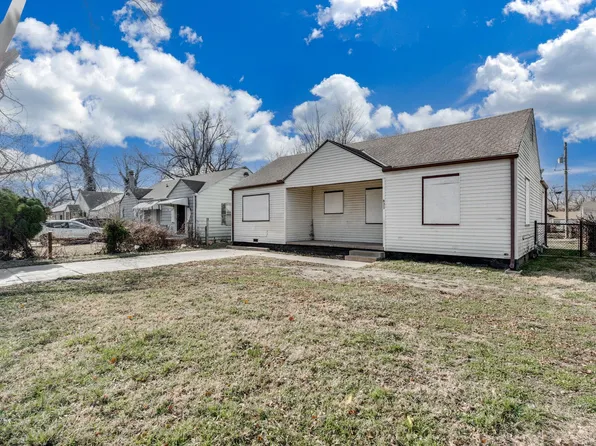 827 N Poplar St, Wichita, KS 67214